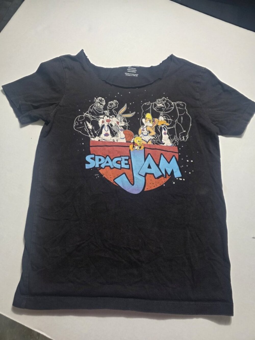 Space Jam Graphic T Shirt Womens XS Black Cropped Cut Neck Looney Tunes. HL562